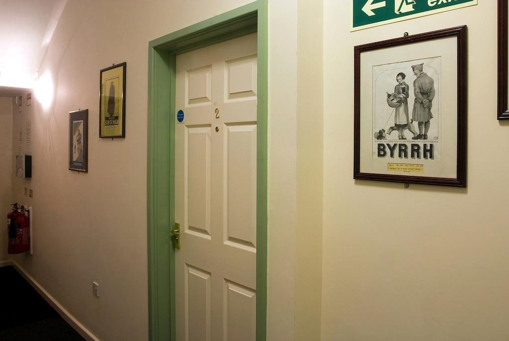 The Robin 2 Hotel Wolverhampton Dış mekan fotoğraf