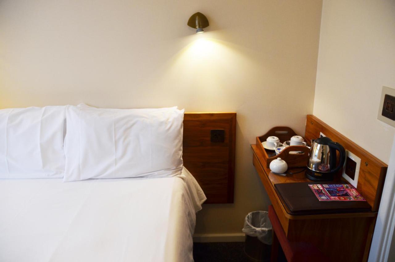 The Robin 2 Hotel Wolverhampton Dış mekan fotoğraf